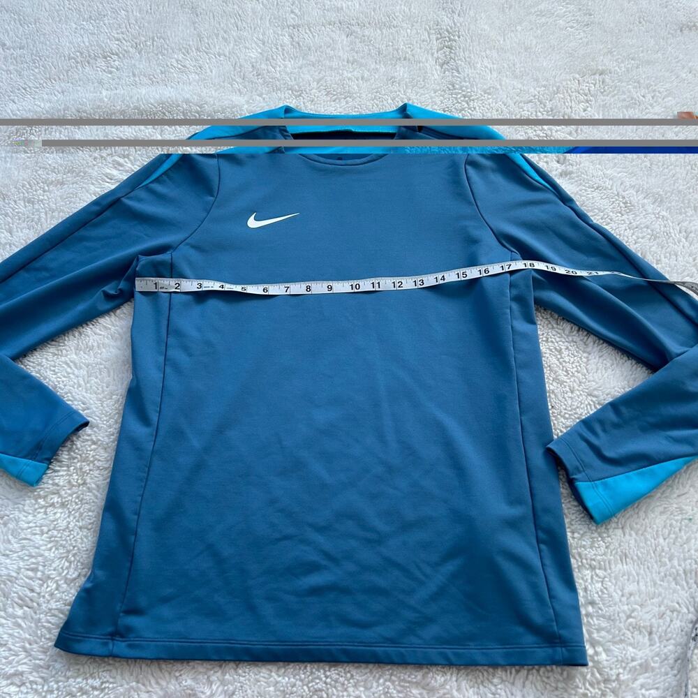 Nike Womens Sz M Dri-Fit Long Sleeve Blue Running Athleisure Luxe Preppy Sports - Picture 4 of 7